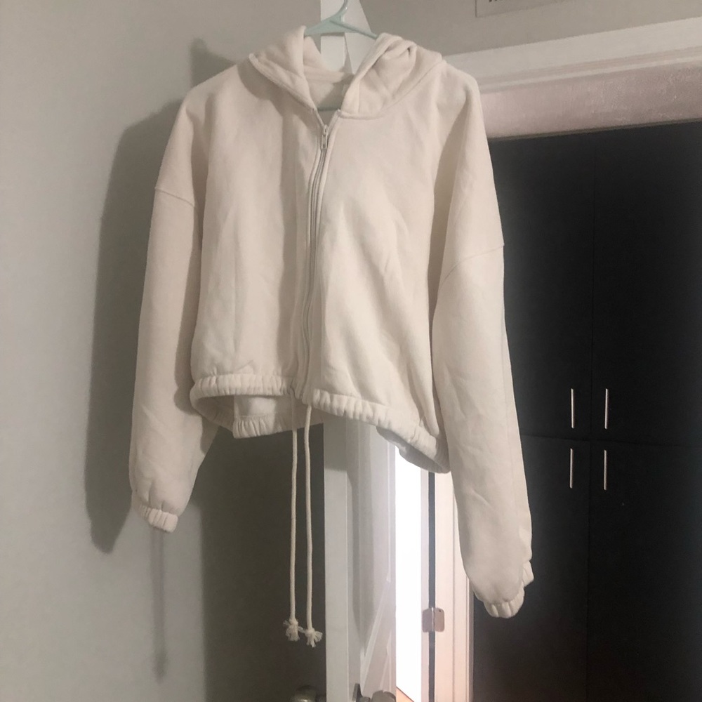 H&M cropped zip up hoodie size XL